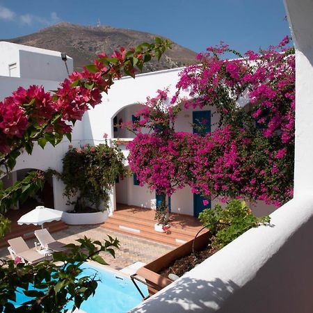 Boutique Hotel Tilos Mare Livadia  Екстериор снимка