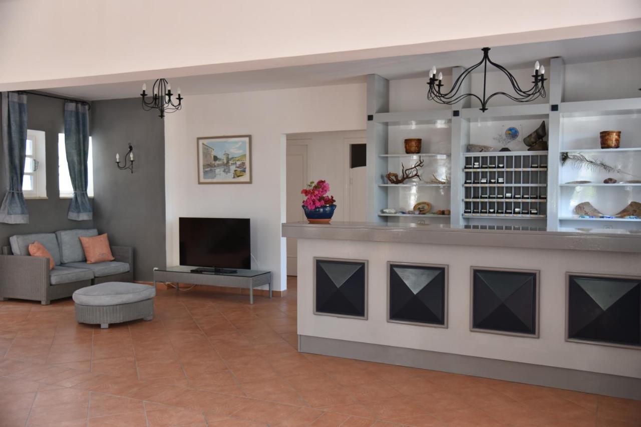 Boutique Hotel Tilos Mare Livadia  Екстериор снимка