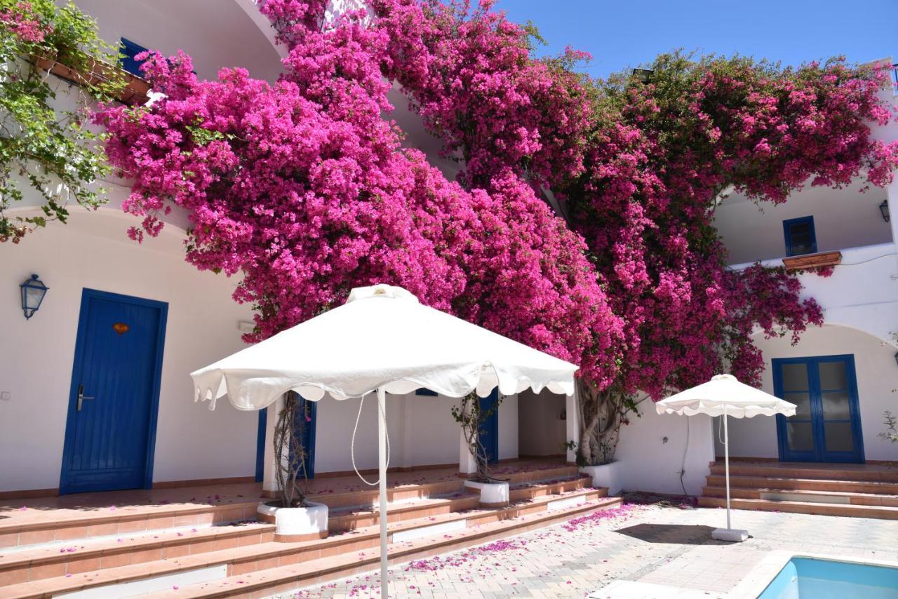 Boutique Hotel Tilos Mare Livadia  Екстериор снимка