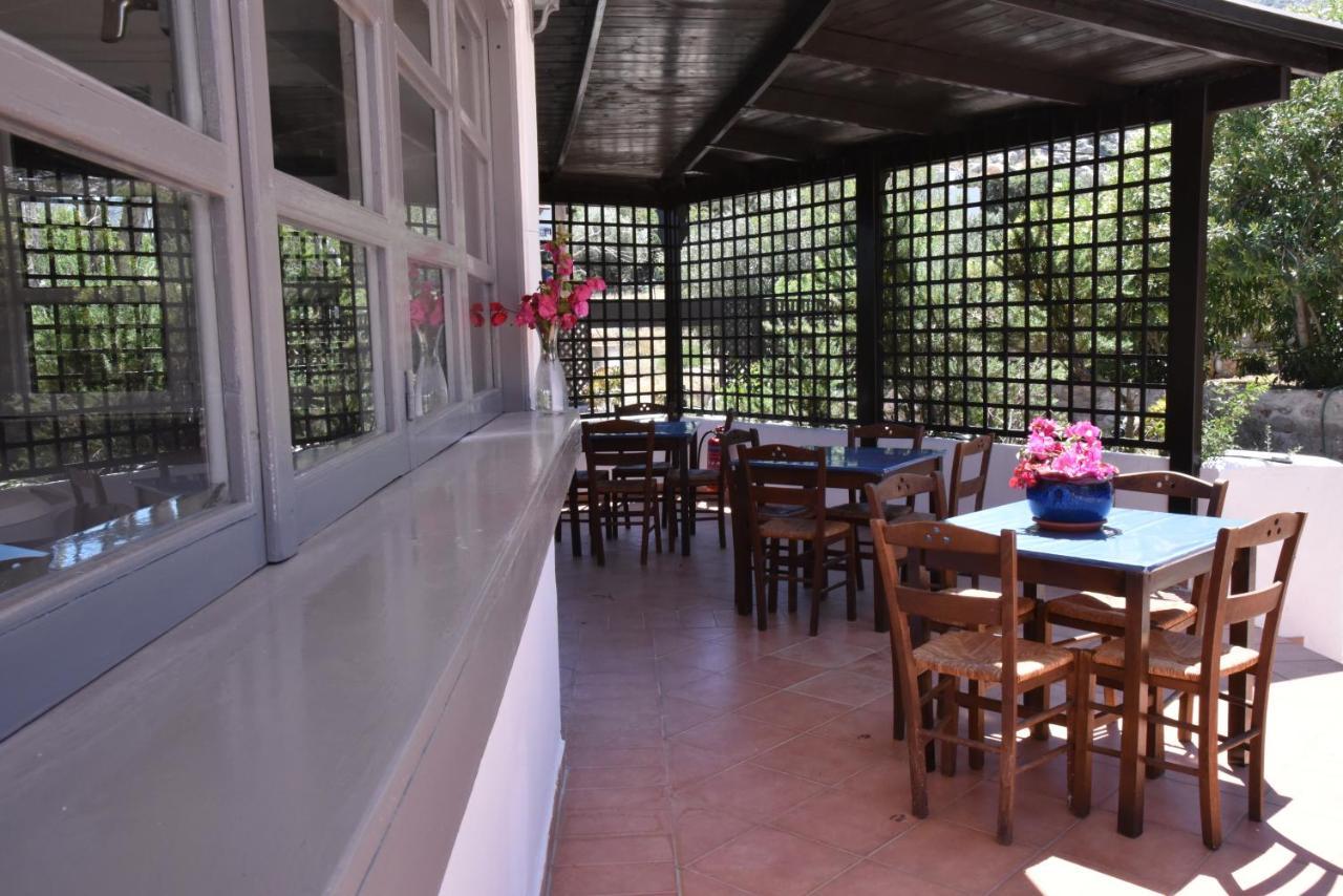 Boutique Hotel Tilos Mare Livadia  Екстериор снимка